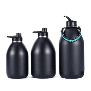 Botella de agua personalizada de acero inoxidable de doble pared al vacío de 64 oz (medio galón) con funda, tapa de boca ancha y pajita, venta al por mayor, 128 oz - Product Image 2