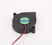 Mini ventilateur soufflant 12V DC 50x50x15mm, personnalisable OEM/ODM, en matériau PBT, haute efficacité pour la ventilation d'air des incubateurs et serres