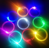 Bracelets LED personnalisés multicolores, bracelets lumineux à bulles, jouets lumineux pour fêtes, cadeaux lumineux de Noël, bracelets cadeaux