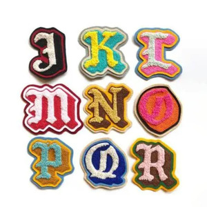 Tùy ChỉNh Nóng bán quần áo Huy hiệu thêu nhãn vá Bảng chữ cái Thư Các Bản vá lỗi - Product Image 3