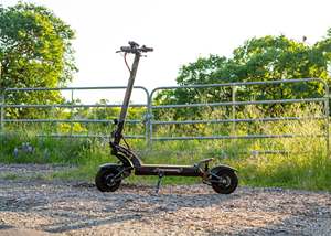 Patinete Eléctrico Roadrunner RS5 de Alto Rendimiento, 2 Ruedas, Estable, Atractivo, Impermeable, Ofrece una Conducción Suave - Product Image 4