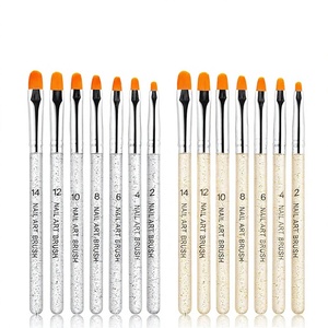 Ensemble de 7 pinceaux à ongles en plastique transparent avec paillettes, têtes de pinceaux ovales en nylon pour la manucure et la peinture - Product Image 1