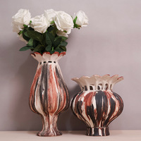 Vase en céramique de style Wabi Sabi, design moderne et créatif, peint à la main, avec blocs de couleur, ornement décoratif