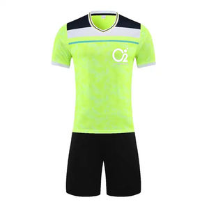 Camiseta de alta calidad para hombre, secado rápido, transpirable, uniformes completos, ropa de fútbol, diseño de logotipo personalizado, venta al por mayor - Product Image 2