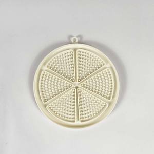 Matras makanan hewan peliharaan silikon bundar krim alas Lick anjing barang-barang hewan peliharaan alas silikon untuk memasak kucing - Product Image 4