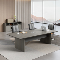 Table de réunion rectangulaire moderne et minimaliste en MDF gris avec finition grain de bois et gestion des câbles, pour salle de réunion, personnalisable OEM, directement de l'usine
