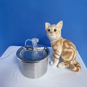 Оптовая продажа 2 л настольный фонтан автоматический умный электрический беспроводной пользовательский диспенсер для воды для домашних животных питьевой фонтан для кошек и собак