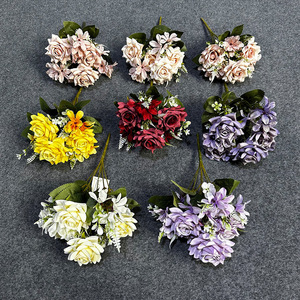 Bouquet de roses artificielles en soie, toucher naturel, décoration de mariage, origine Chine, moulage par injection - Product Image 2