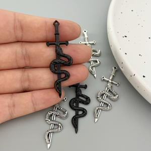 Kalung liontin pedang ular logam campuran perak antik Retro, gantungan kunci ukir DIY Gotik kalung pesona ular melingkar silang - Product Image 4