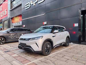 BYD Yuan Plus 2026: SUV Elettrico Spazioso a 5 Porte e 5 Posti con Autonomia di 401 km, Ricarica Rapida, Ideale per Famiglie - Product Image 5
