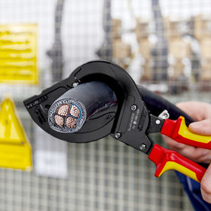 Coupe-câbles à cliquet Knipex pour câbles blindés en acier Swa, qualité industrielle, avec poignée souple, lame en acier au carbone - Product Image 1