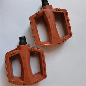 Pedales de Bicicleta de Plástico Antideslizantes para Niños, Multiusos, con Eje de Acero Q 026 - Product Image 4