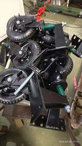 Roue de porte Capacité de 6 pouces Roues de porte de clôture à usage intensif Roue pivotante <span class=keywords><strong>Roulette</strong></span> de porte à ressort - Product Image 4