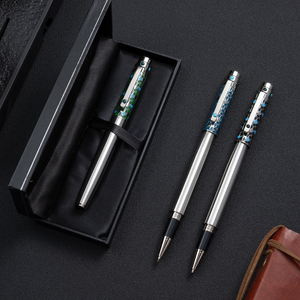 <span class=keywords><strong>Penna</strong></span> Roller Personalizzata da Ufficio con Incisione Laser, <span class=keywords><strong>Smalto</strong></span> Colorato, Punta da 1.0mm, Inchiostro Blu e Nero Ecologico - Product Image 3