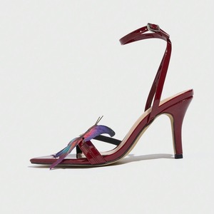 Sandales sexy pour femmes à talons aiguilles, ornées de papillons, à brides croisées au dos et à bout pointu, couleur bordeaux - Product Image 4