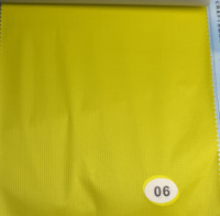 Tissu en nylon personnalisé OEM ODM, couleur, largeur et poids sur mesure, hydrofuge, pour vêtements de sport, sacs à dos, tentes et produits d'extérieur