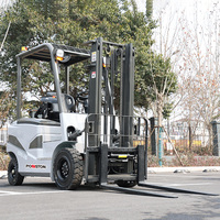 Chariot élévateur électrique écologique pour entrepôt, capacité 2 tonnes, équipement de manutention pour la logistique, alimenté par batterie