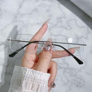 Montures de lunettes carrées en alliage pour hommes, sans monture, anti-lumière bleue, avec logo personnalisé, collection mode 2025 - Product Image 6