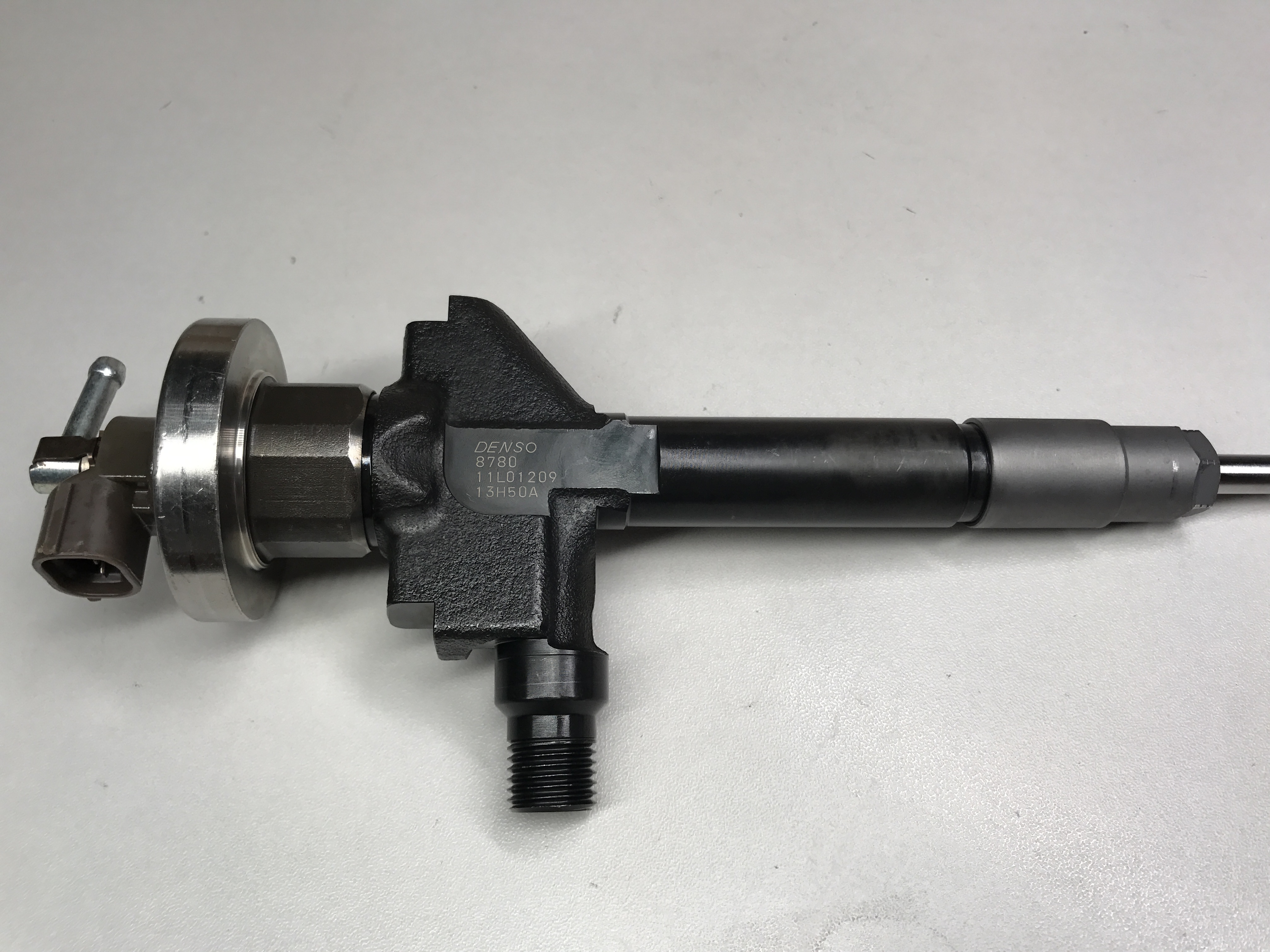 Assembly Injection Nozzle fuel injector 095000-8780 For Mazda 6 MPV
