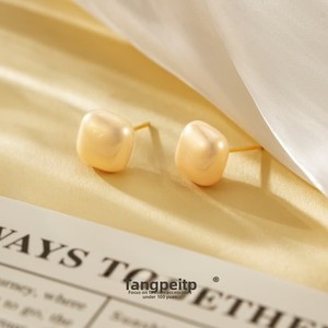 Boucles <span class=keywords><strong>d</strong></span>'oreilles en alliage imitation <span class=keywords><strong>perle</strong></span> Tang Pei TP pour femme, nouvelle collection printemps 2025, clous <span class=keywords><strong>d</strong></span>'oreilles uniques et exquis, couleur or champagne - Product Image 4