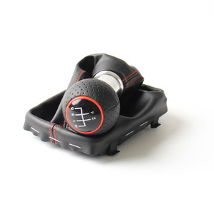 ฝาครอบเกียร์รถยนต์ สำหรับ Audi A3 5 6 สปีด เกียร์ธรรมดา สีดำ พร้อมตะเข็บสีแดง - Product Image 1