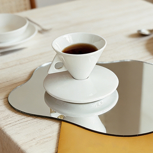 Ensemble <span class=keywords><strong>de</strong></span> tasses à café en céramique vintage, style rétro, cône triangulaire, tasse à latte et soucoupe, vente en gros - Product Image 3