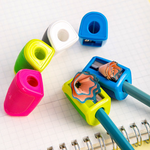 Deli Pencil Sharpener 0520 36 Pieces Candy Color Portable Student Use - Product Image 4