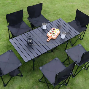 Ensemble <span class=keywords><strong>de</strong></span> meubles d'extérieur personnalisés, table et chaises pliantes en aluminium pour les barbecues, les pique-niques, la cour, la maison, les événements en plein air - Product Image 3