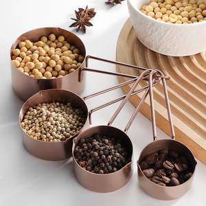 Ensemble de 8 tasses et cuillères à mesurer en acier inoxydable couleur or rose et cuivre avec règle de mesure gravée pour mesurer les ingrédients secs et liquides - Product Image 5