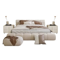 Lit double rembourré en tissu doux de haute qualité de style moderne blanc pour chambre à coucher ou appartement