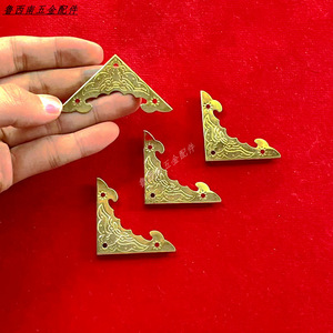 Bat Shaped <b>Corner</b> <b>Protectors</b> 56mm X 40mm Antique Brass Plated For Wooden Box Jewelry Case Decorative Vintage Style - Product Image 3