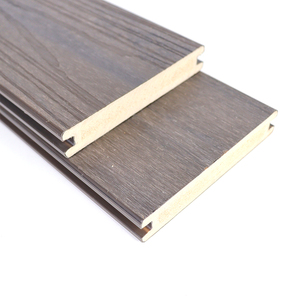 Dalles de terrasse en PVC à clipser, imitation bois, modernes, imperméables, ignifuges, résistantes aux fissures, durables, antidérapantes et écologiques, personnalisables pour l'extérieur - Product Image 4