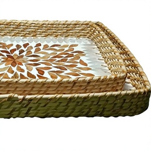 Ensemble de plateaux décoratifs de luxe en nacre pour salon et table à manger - Product Image 1
