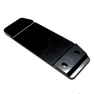 บริการเครื่องจักรซีเอ็นซีความแม่นยำสูง ผลิตแผ่นฐานรองท้ายรถอะลูมิเนียมแบบกำหนดเองสำหรับรถแข่งดราก - Product Image 6