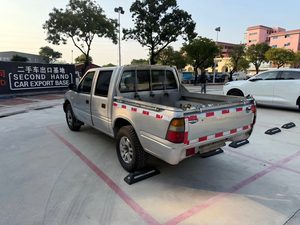 Camioneta Isuzu Usada <span class=keywords><strong>2014</strong></span>, 2.8T Turbo, Automática, Tracción en las Cuatro Ruedas, Versión Gasolina, Bajo <span class=keywords><strong>Precio</strong></span>, Documentos de Exportación Completos - Product Image 4