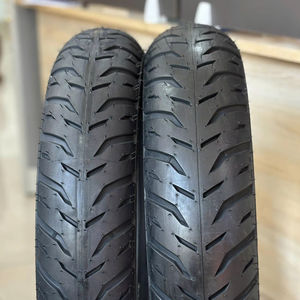 Neumático de Motocicleta KUMA K279, Fabricado en Vietnam, Duradero, Nuevo, Negro, Caucho Natural + Cubierta de Nylon, 4PR/6PR/8PR, 20000KM, 12 Meses - Product Image 1