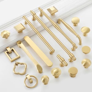 Maniglie per cucina in ottone dorato, pomelli per cassetti, tiranti per armadi e guardaroba, soluzioni <span class=keywords><strong>hardware</strong></span> moderne e minimaliste allungate per mobili. - Product Image 1