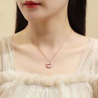 Collier de mode trèfle à quatre feuilles en gros pour femmes, bijoux à porter de deux façons, design touchant, cadeau