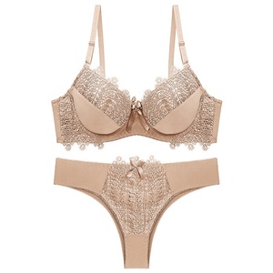 Ensemble de lingerie élégante et sexy en dentelle pour femmes, <span class=keywords><strong>grande</strong></span> <span class=keywords><strong>taille</strong></span>, nouveau style. - Product Image 1