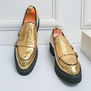 Chaussures à double boucle dorées à semelle épaisse en cuir verni pour <span class=keywords><strong>homme</strong></span> – Idéales pour les mariages - Product Image 6
