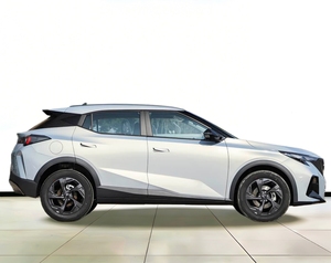 GAC GS3 1.5T Moteur Turbo <span class=keywords><strong>SUV</strong></span> le plus vendu en Chine 2024 Volant à gauche Intérieur foncé Sièges en cuir Pneus R17 - Product Image 6