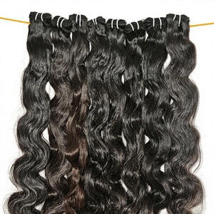 ผมแท้ขายส่ง 100% ผมธรรมชาติแบบ Bodywave Remy Hair Extensions ผมเวอร์จินอินเดียสีดำเงางาม 100 กรัม แบบเย็บสองชั้นจากเครื่องจักร จำหน่ายเป็นมัด - Product Image 1