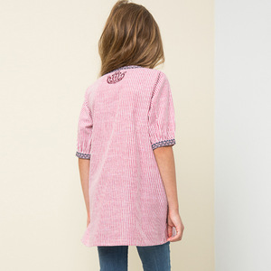 Chemises à manches courtes personnalisées pour jeunes filles, vêtements décontractés de marque, provenant d'une usine chinoise en gros - Product Image 2