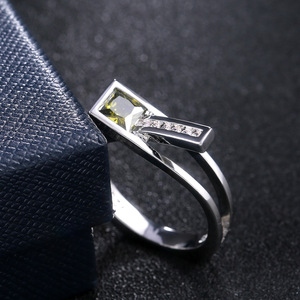 Anello creativo da donna con design scintillante intarsiato, gioielli alla moda in stile street style - Product Image 6