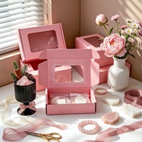 Rosa Recycelte Starre Geschenkbox mit Geprägtem Wellpappe-Design und Schaumstoffeinlage für Schuhe