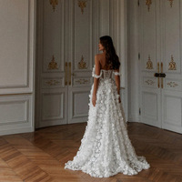 Robe longue blanche populaire à bretelles et fleurs, nouvelle, élégante, avec fente latérale et petite traîne