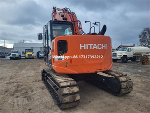 Excavatrice d'occasion Hitachi ZX135 d'origine en bon état, faible consommation d'énergie, prix avantageux, 13,5 tonnes - Product Image 4