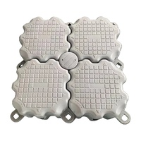 Quai flottant modulaire en PE Quai de bateau en cube Passerelle et quai de jet ski avec accessoires Fournitures marines Pont de plate-forme flottante