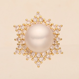 Wholesale Brass Stud Earrings with Trendy Flower Design Gold Plated Pearl Moissanite Zircon Diamond Accessories for Anniversary - Product Image 5