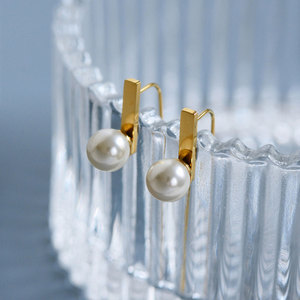 Boucles d'oreilles classiques vintage en acier inoxydable étanche, plaquées or PVD 14k 18k, bijoux de mode pour femmes, boucles d'oreilles à clous en perles pour femmes - Product Image 3